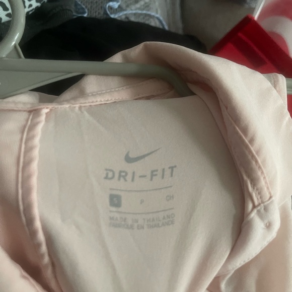 Nike - Picture 3 of 3